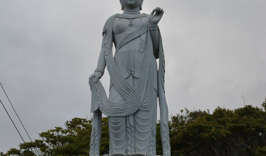 海は見えない・・・何を想う