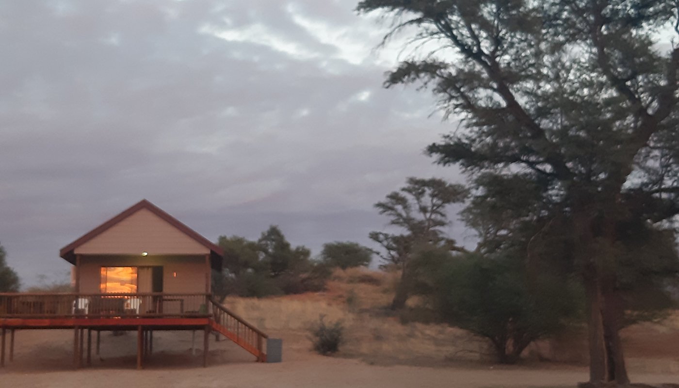 KGALAGADI GUESTHOUSE - Campground Reviews (Van Zylsrus, South Africa)