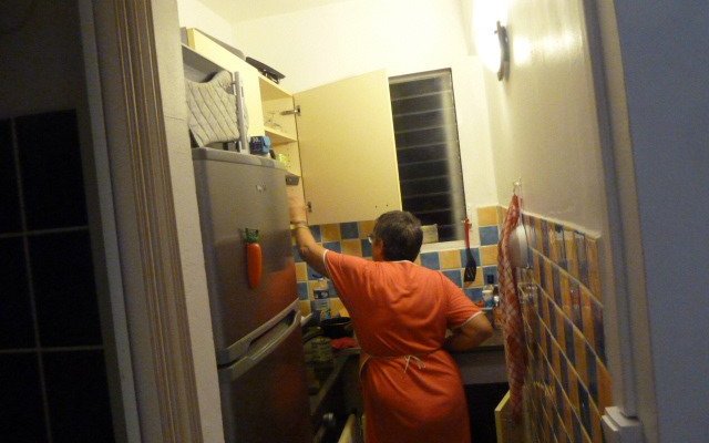 cuisine étroite 70cm, placards trop haut