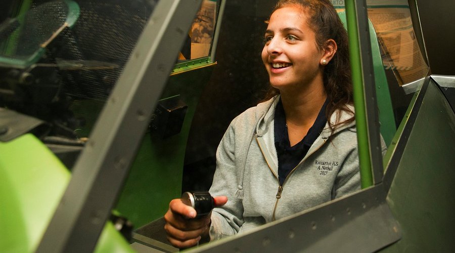 Our ever-popular Mosquito Mission flight simulator incorporates high definition graphics and realistic handling features, with the choice of two World War Two-inspired mission options: Fly through the French countryside to the enemy-held Amiens Prison and blow a hole in the wall to allow members of the Resistance to escape or earch for enemy battleships in the Norwegian fiords. 