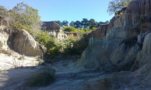 Erosiones correspondientes al valle de la luna en Punta Rubia de la Pedrera