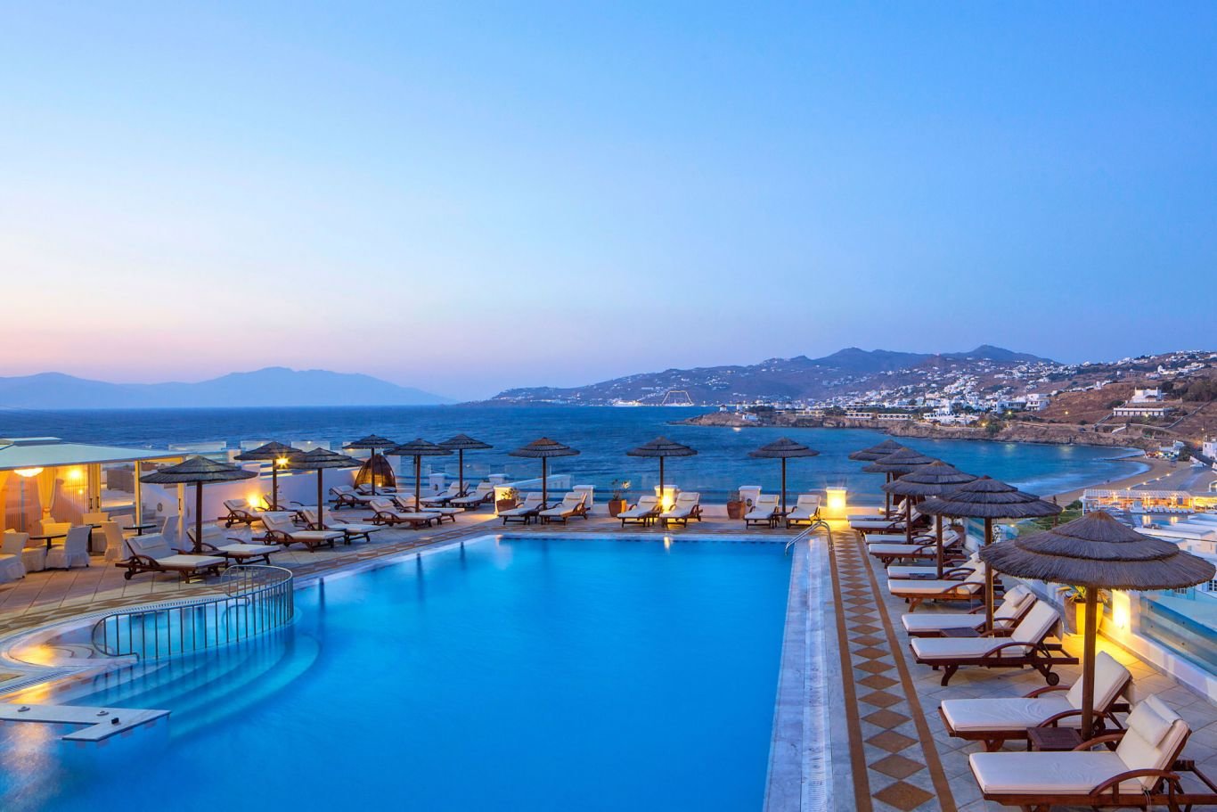 Discovering the Allure of Hotel Grand Beach Mykonos: A Comprehensive Guide