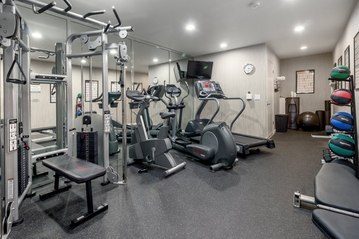 RAMADA BY WYNDHAM COSTA MESA/NEWPORT BEACH - Updated 2024 Prices ...