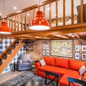 Revelton Studios Karlovy Vary, hotel in Karlovy Vary