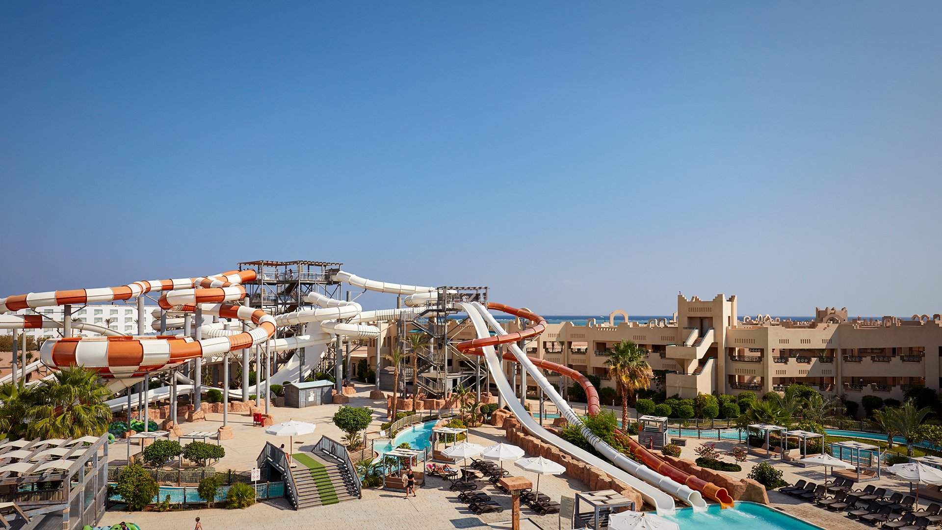 CORAL SEA WATERWORLD   Aqua Park 