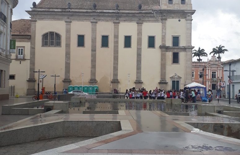 Bela praça!