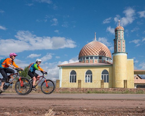 kyrgyzstan cycling tour