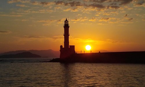 First time visitors to Chania are surprised by the great number of buildings and monuments where traces of its great history and civilisation can be found. The prefecture of chania in the most western part of Crete,is characterizedby its unique beauty.with its endless sandy beaches,wild gorges,caves,endemic plants and animals,vast olive and orange groves and a combination of windemess and sea,it excites even the most hard to please visitor.