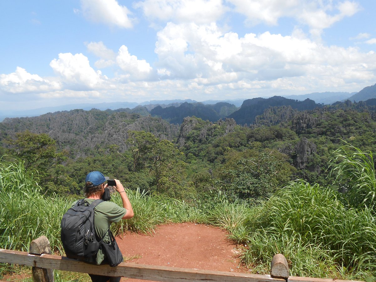 lao horizons travel