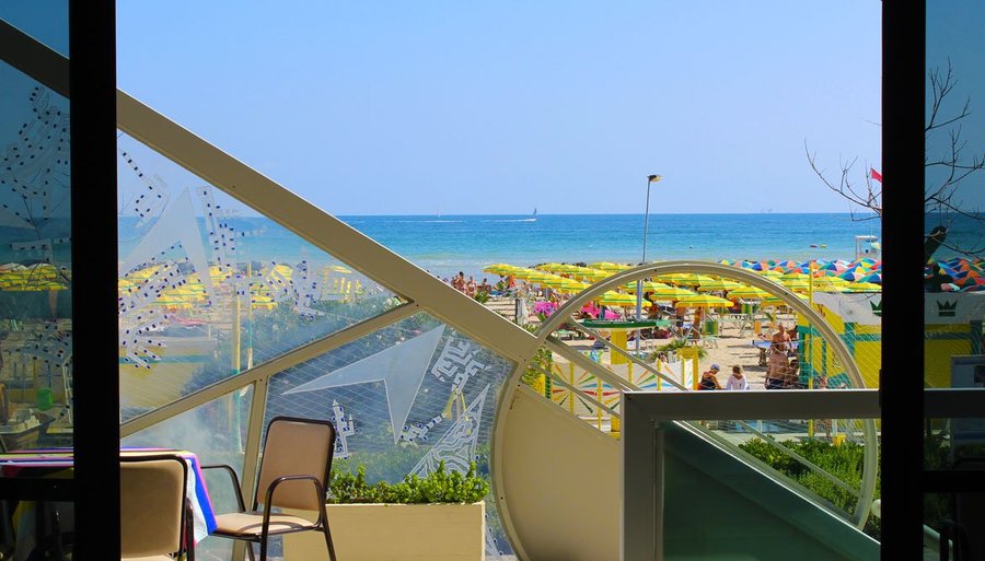 Ber/Reception vista mare