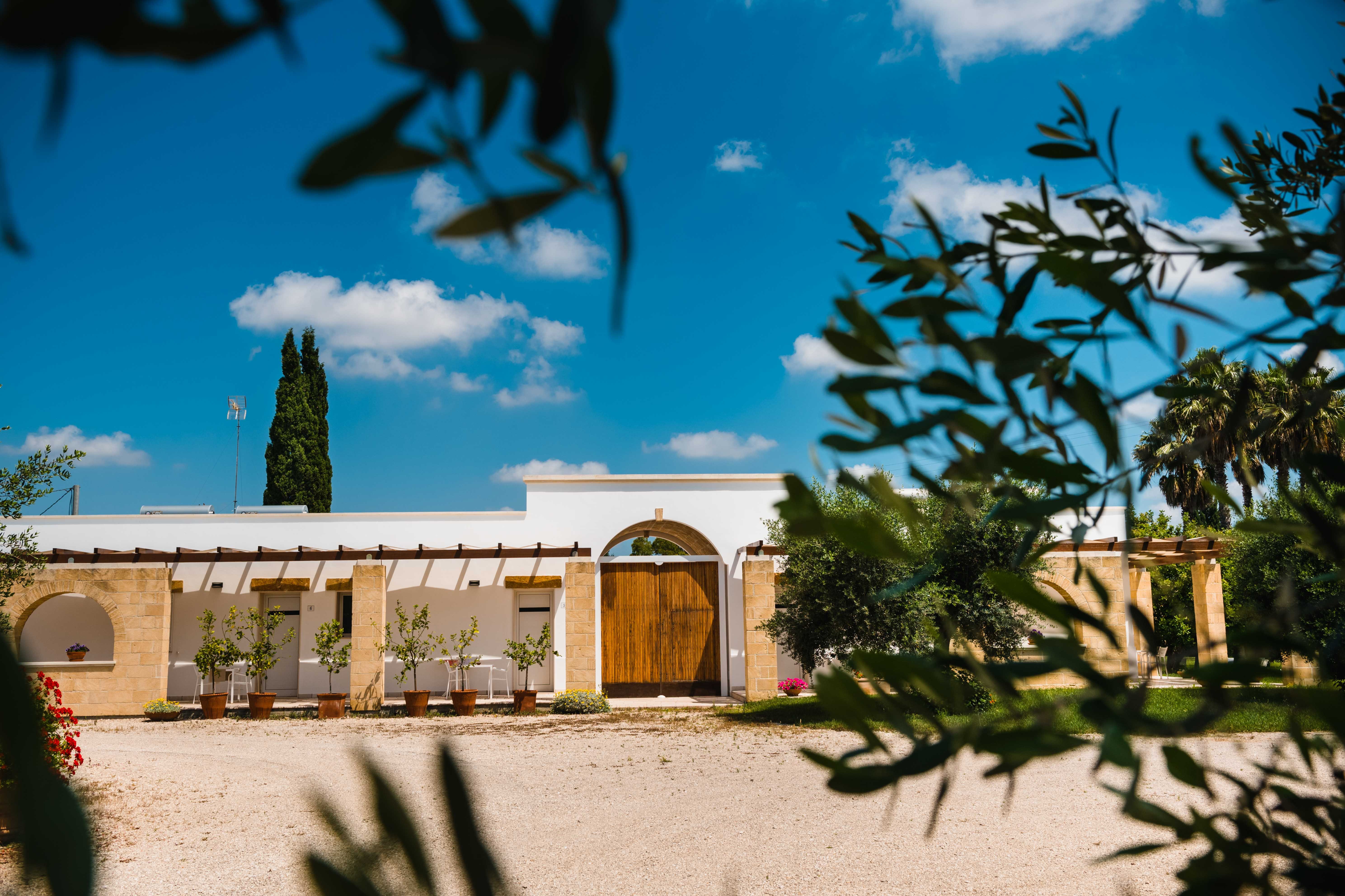 MASSERIA TENUTA FLORA MARIA B&B (Leverano, Provincia Di Lecce): Prezzi ...