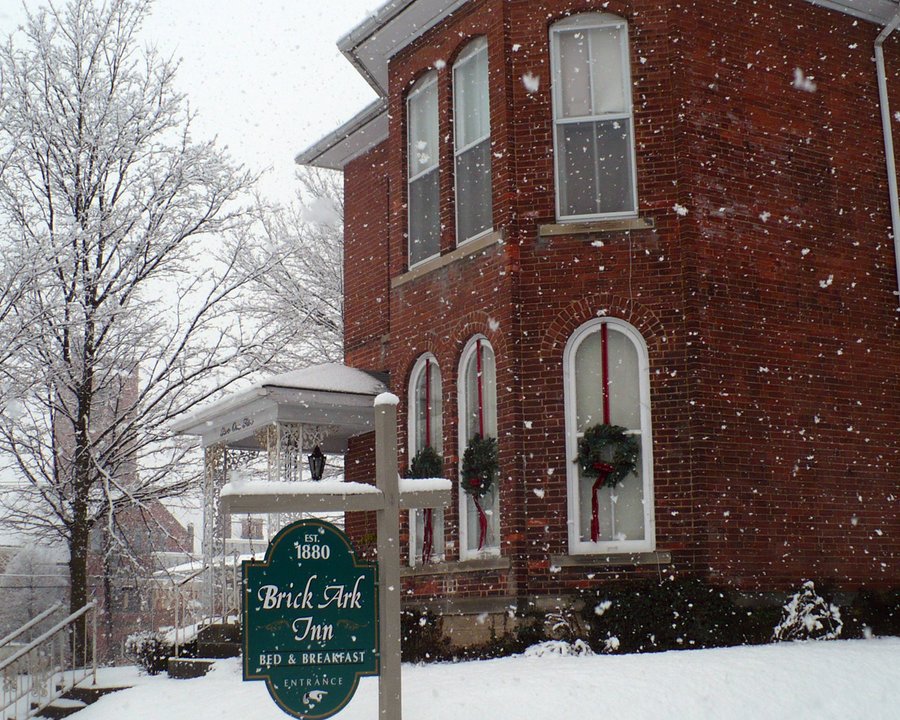 BRICK ARK INN - Prices & B&B Reviews (Albion, IN) - Tripadvisor