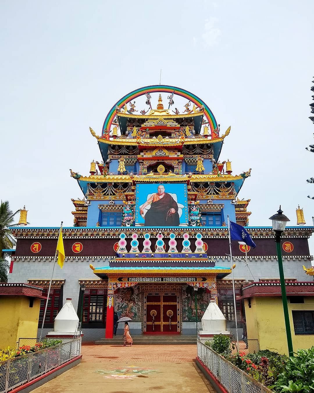 madikeri tourist places golden temple