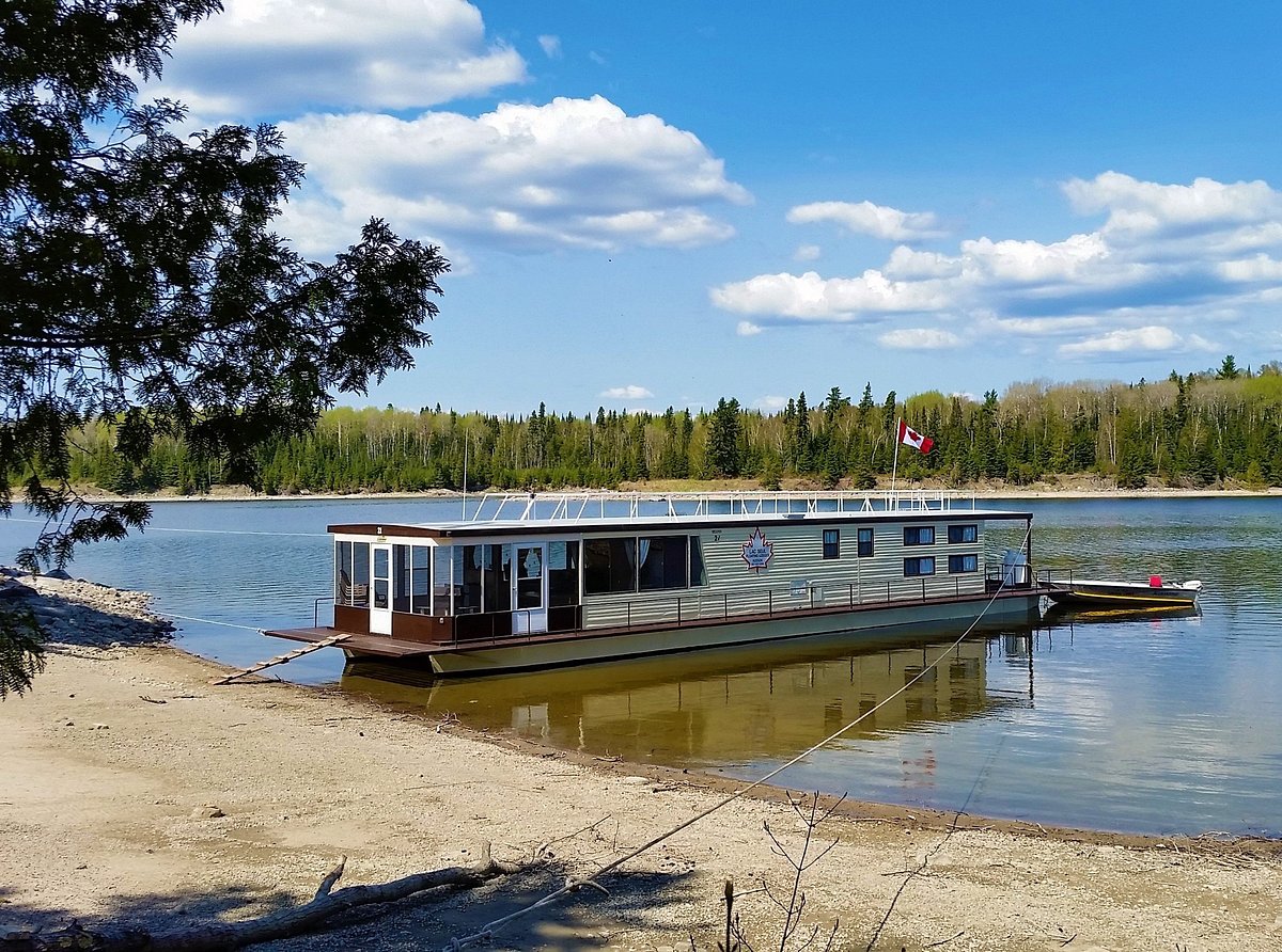 Fishing the Famous Lac Seul in NW Ontario - Canada Fishing