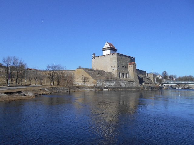 Narva Bastions image