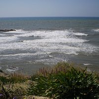 vista hacia el mar desde el parque