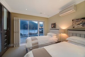Room & Suite