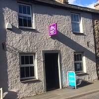 Milnthorpe’s local chippy serving high quality tasty fish & chips. Gluten free available as well as vegetarian and vegan.