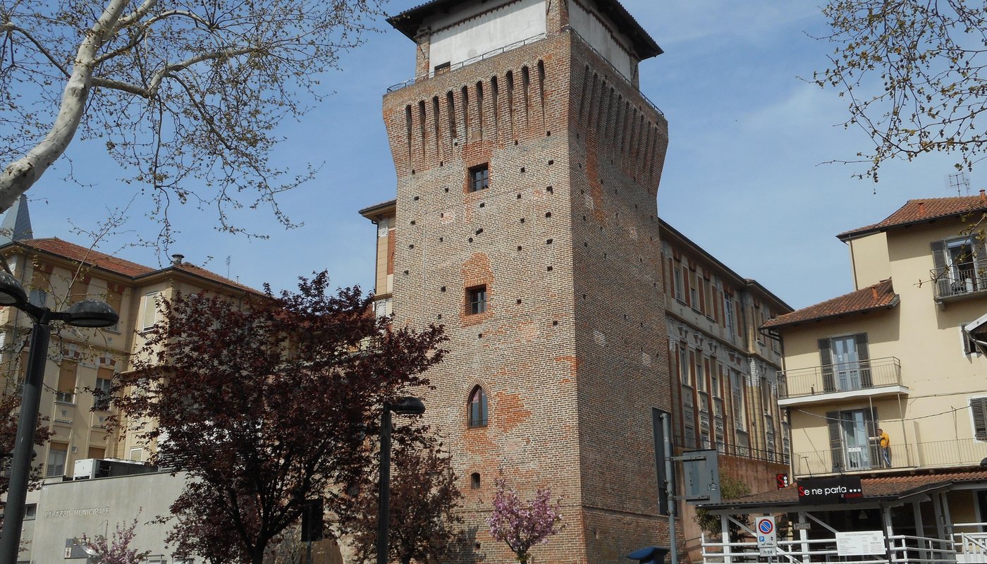 Torre medioevale del castello di Settimo Torinese - 세티모 토리네세 - Torre medioevale del castello di Settimo Torinese의 리뷰... 