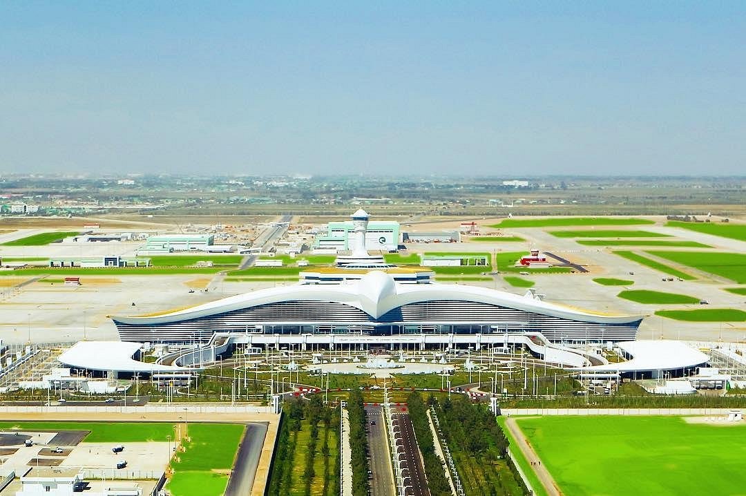Аэропорты средней азии. Международный аэропорт Ашхабад. Аэропорт Ашхабад новый. Международный аэропорт Ашхабада (Туркмения). Аэропорт Туркменбаши в Ашхабаде.