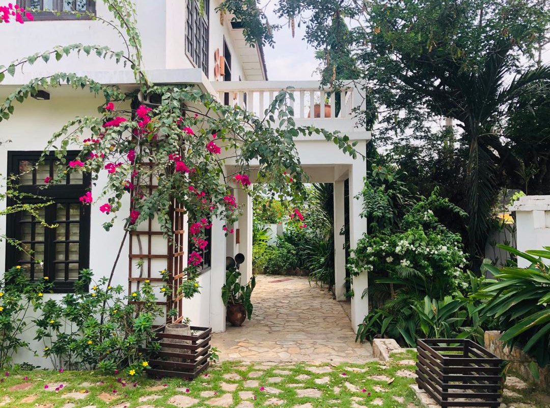 OLMA Colonial Suites by null