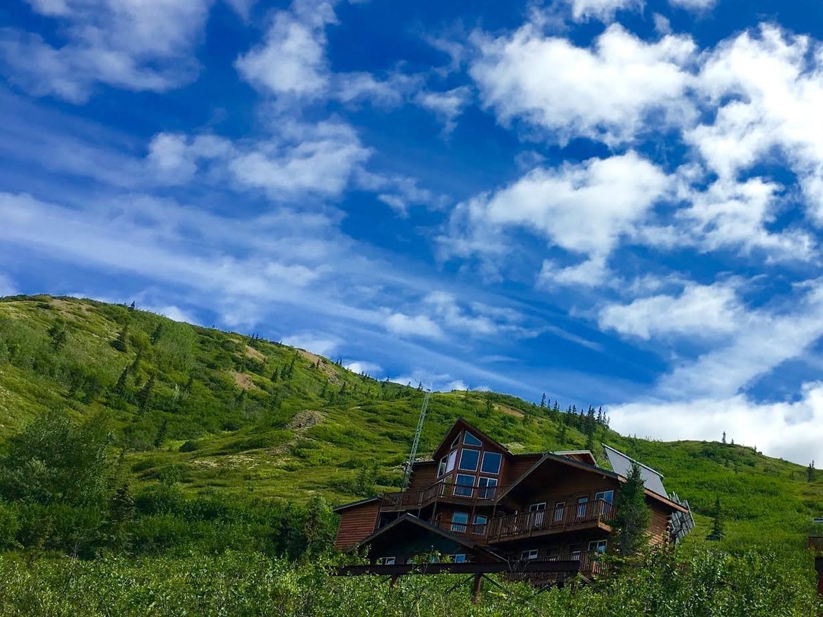 Skyline Lodge by null