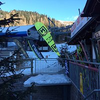 Ski Bar