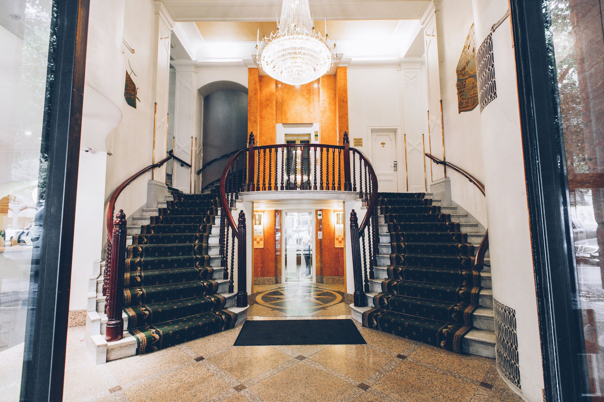 Crystal Plaza Hotel by null
