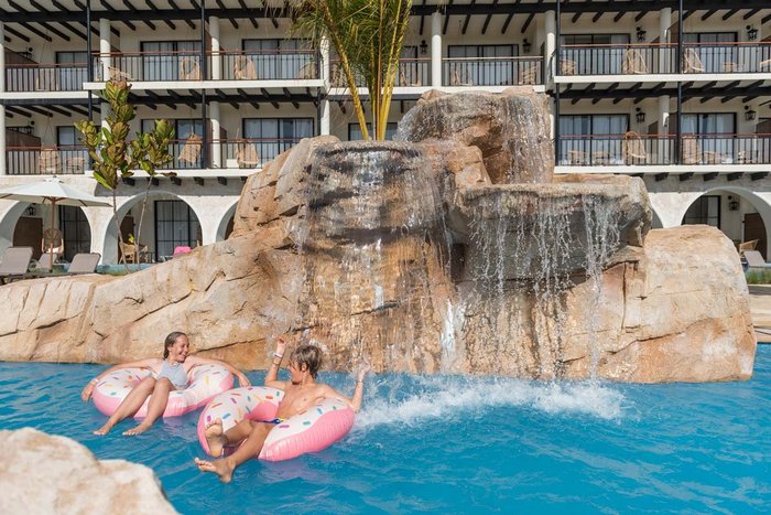 Ocean El Faro Resort Pool: Pictures & Reviews - Tripadvisor