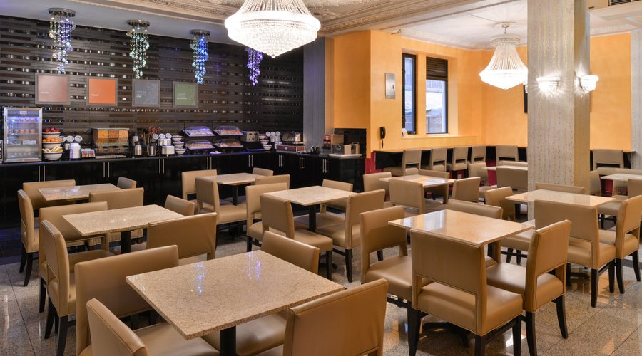 Breakfast Room