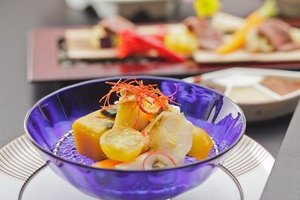 餐饮