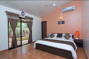 Room & Suite