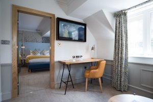 Room & Suite