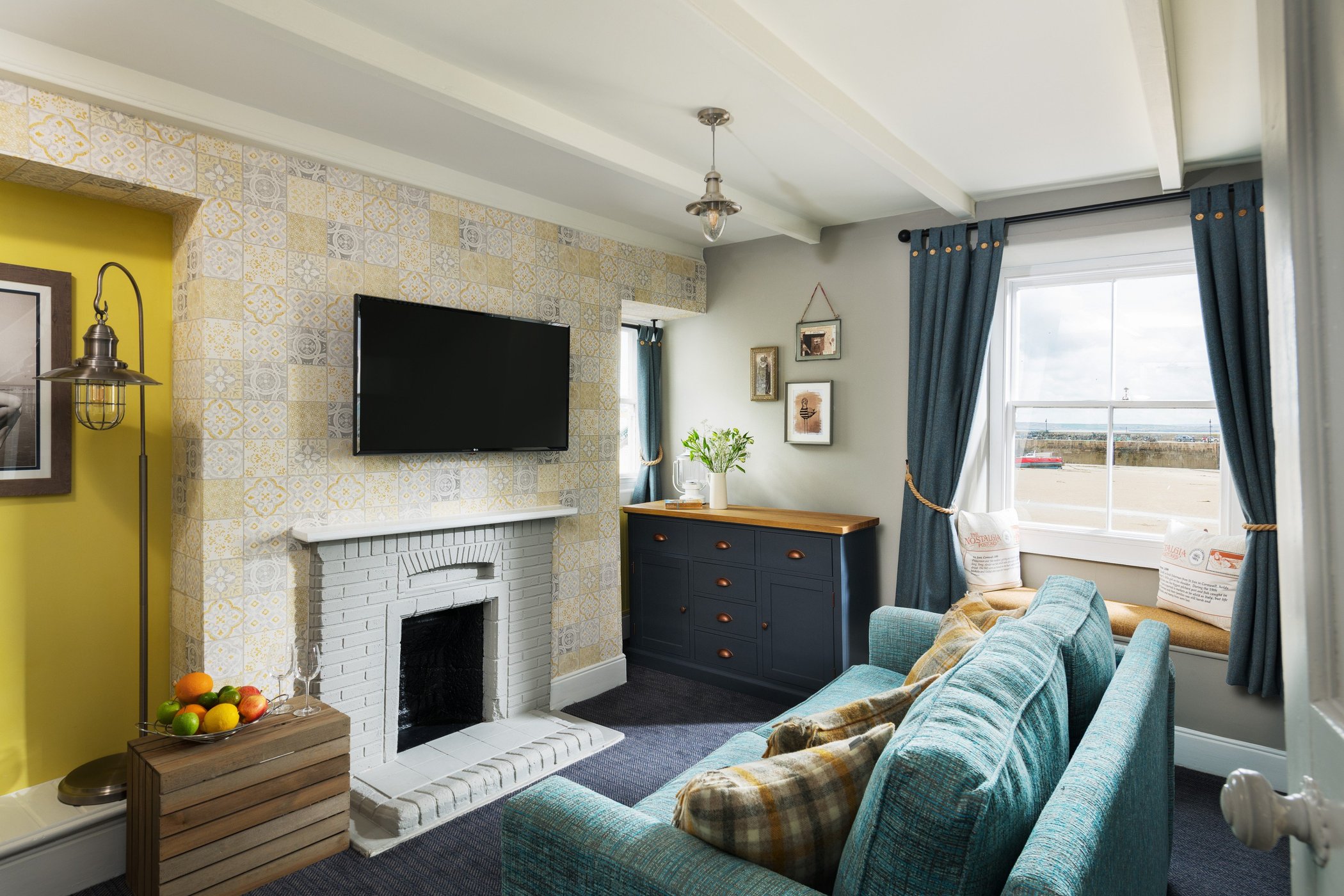 Lifeboat Inn, St Ives by null