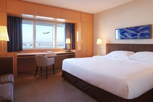 Room & Suite