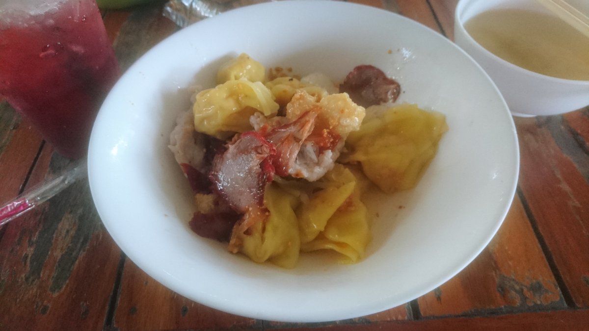 Jae Porn Pork Noodle Shop, Сангхла-Бури - фото ресторана - Tripadvisor