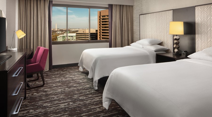 Monument view suite