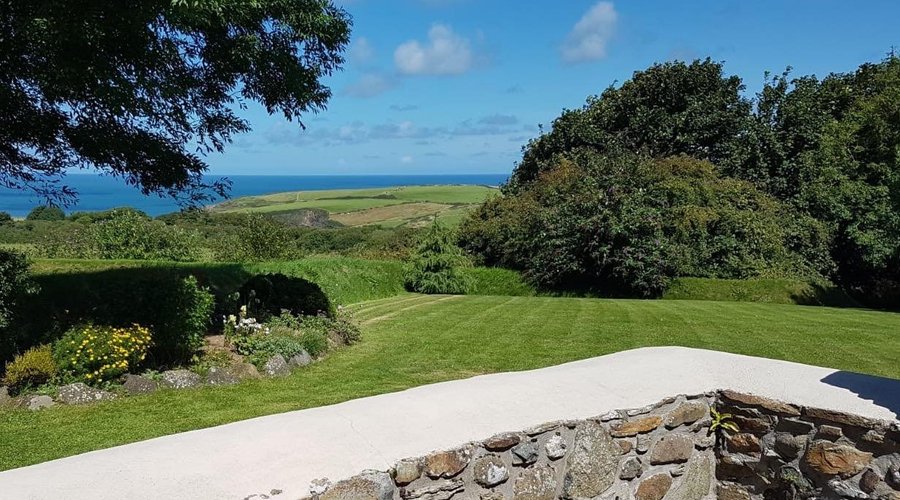 View from Penberi Cottage patio - Yr Hafan 
