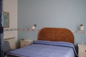 Room & Suite