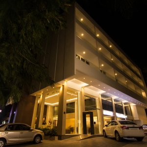 Roopa Elite 