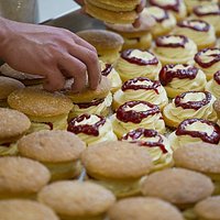 Tops on the Victoria sponge