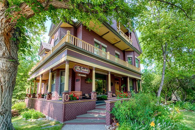 The Sanders – Helena’s Bed and Breakfast