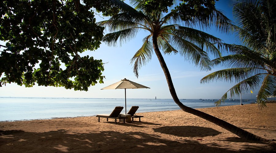 500 m beachfront awaits