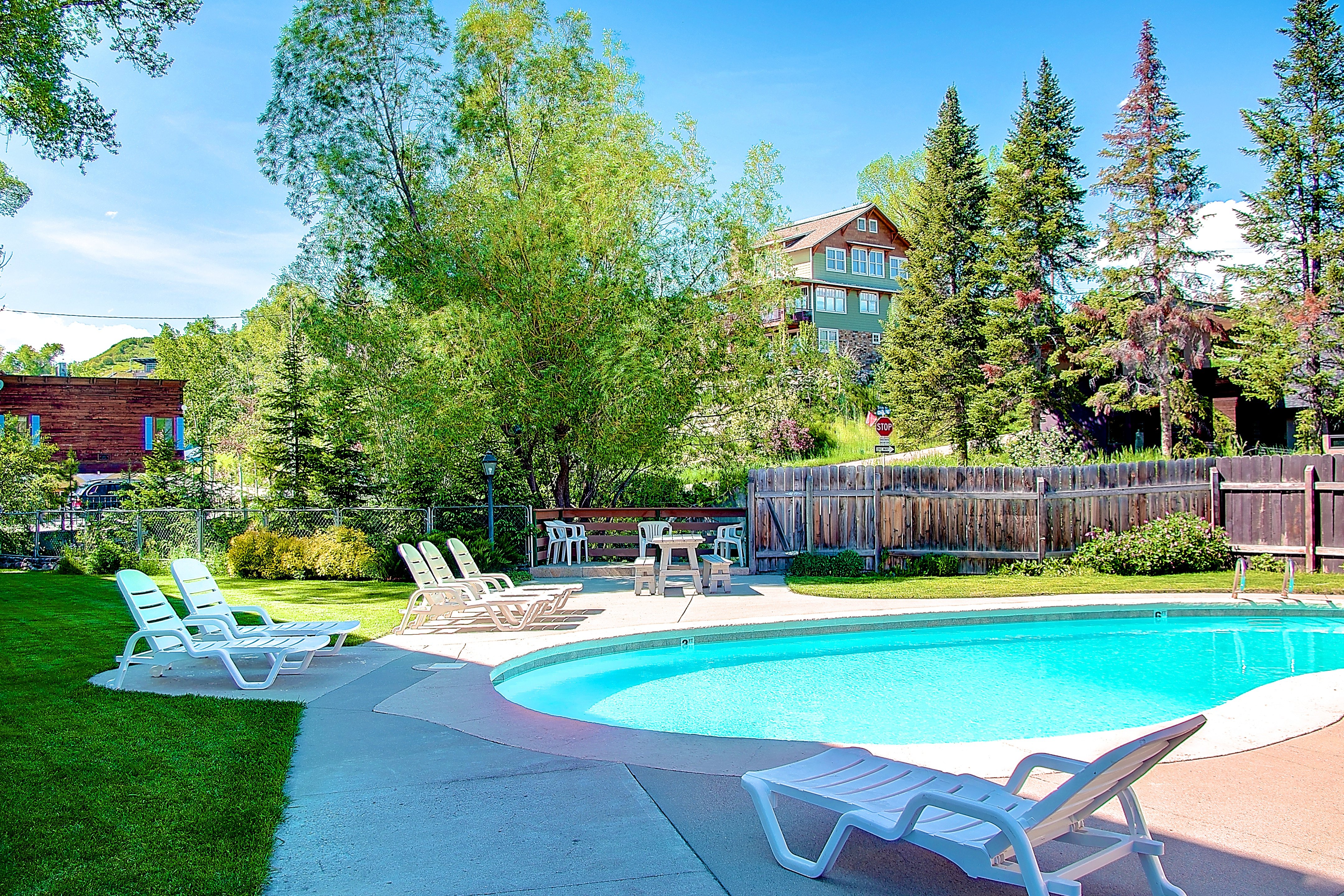 NORDIC LODGE OF STEAMBOAT SPRINGS Updated 2024 Prices Motel Reviews   A Beautiful Sunny Day 