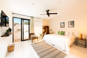Room & Suite