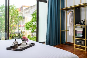 Room & Suite