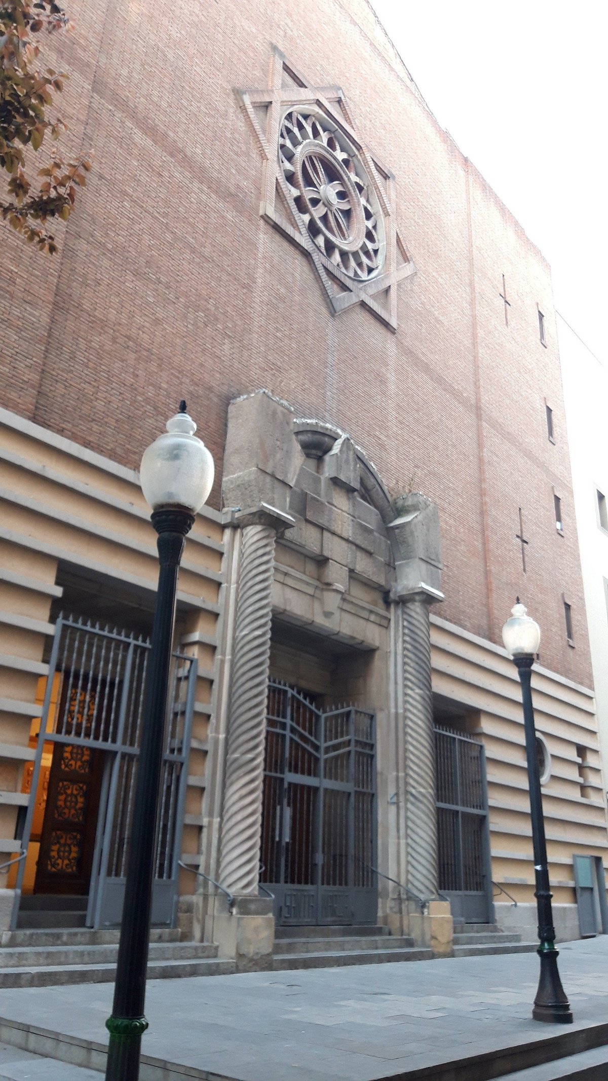 Parroquia Santa María de Gracia (Barcelona) - All You Need to Know BEFORE You Go Parroquia Santa María de Gracia (Barcelona) - All You Need to Know BEFORE You Go
