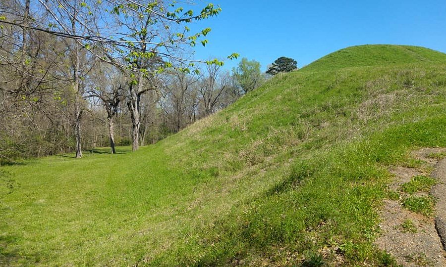 Emerald Mound image