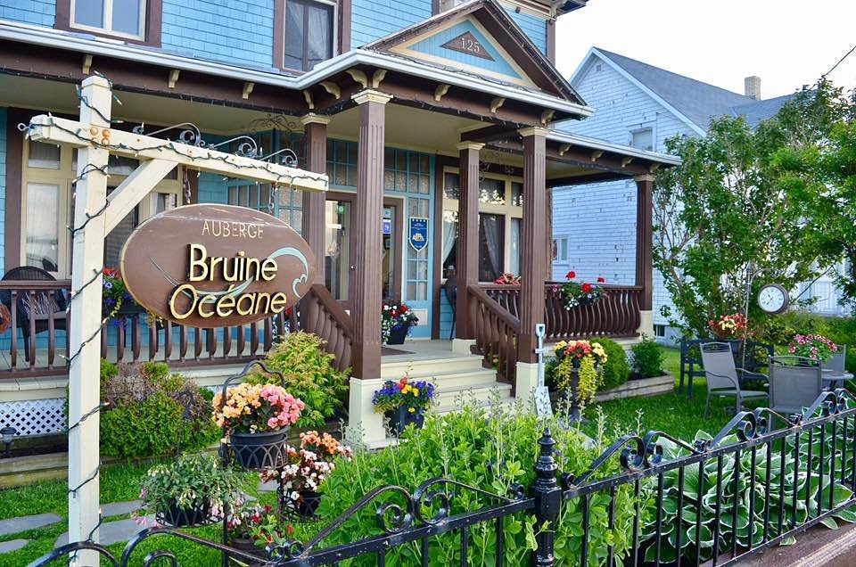 Auberge Bruine Oceane Québec Canada