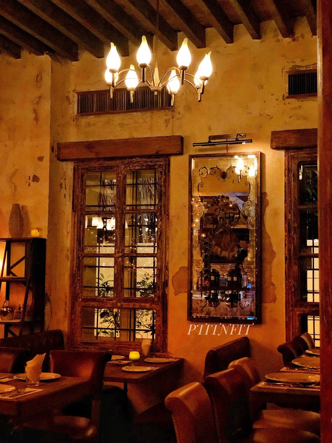 SANTANA FOOD & DRINKS, Beirut - Ristorante Recensioni, Numero di Telefono &  Foto - Tripadvisor